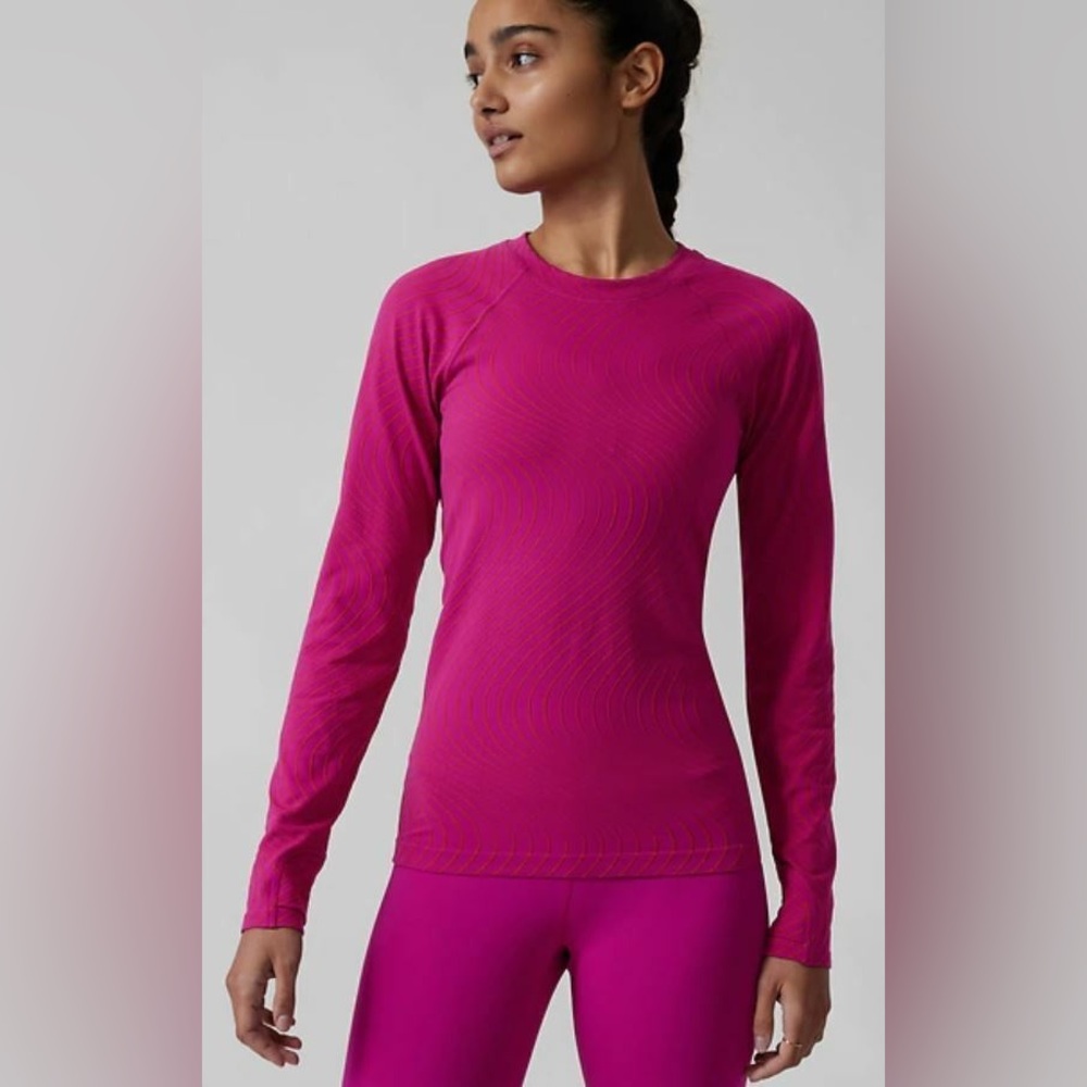 ATHLETA workout top. Size 6